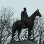 lee An equestrian statue of Lee, at the approximate location where he watched during Pickett's Charge